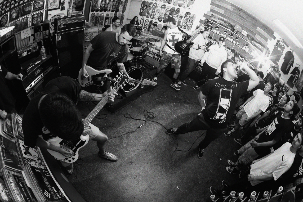 josephxipatzi:  Violent Situation 
