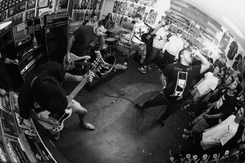 josephxipatzi:  Violent Situation 