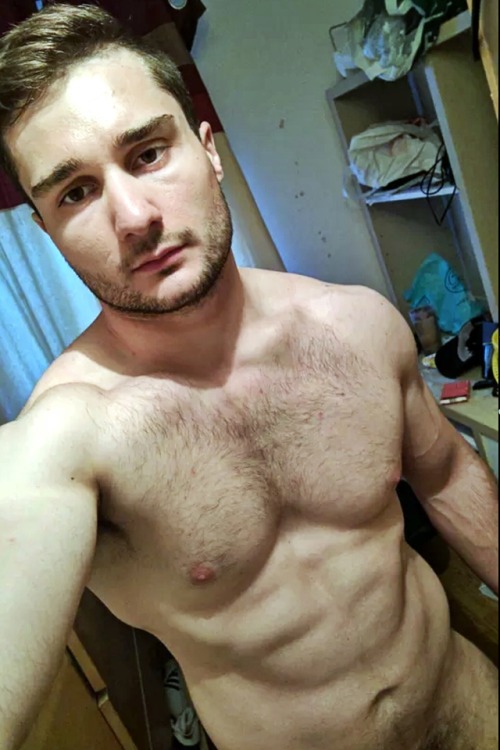 relads:  brainjock: SUPER FREAKY lil str8 Bro!  What up my bros and hoes! I’ve been away 4 a minute, but I had to come back and share some more of these dirty dick str8 bros with you :-D So this is Jason and he’s 23 yo 180 lbs and only 5'7".
