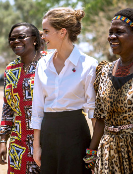 dailywatson:Emma WatsonVisiting Africa with UN Women in Malawi | October 10th 2016