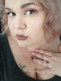 ellewallacessbbw:  babybottlerocket:   I’m feeling very cute today. And I colored my hair last night with a different toner and method and I love the results. I think I’m my own damn #wcw this week, tbh.  Love everything about this cutie  Fucking