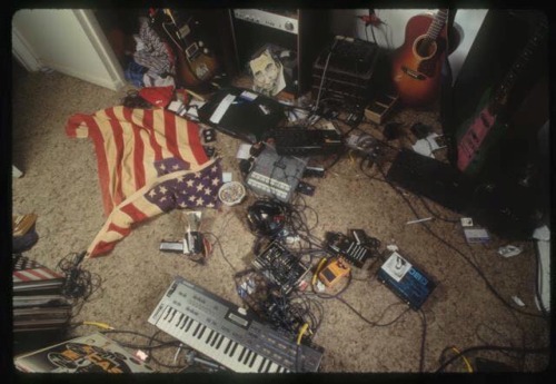 oneloveforboognish: the pod. this is where ween recorded both the pod and pure guava entirely on the
