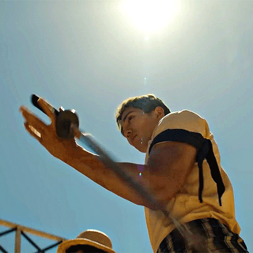 ONE PIECE: INSIDE THE STORY | MACKENYU As RORONOA ZORO 