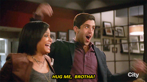 wizardfrenchfries:  Drake & Josh references in Grandfathered (se1ep15)