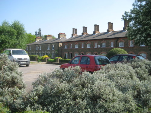 Cottages, Barkingside