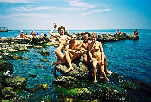 nudismo-naturismo:  #fkk#nude#naked#sunbath#sunbathing#naturist#nudist