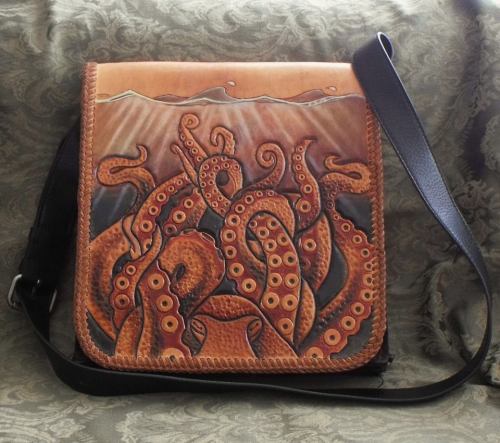 steampunktendencies:  Leather Work by Simon Norris 