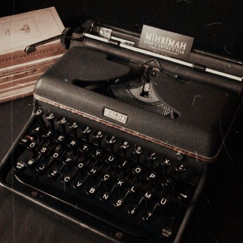 instagram.com/mihrimahantiksahaf/ #mihrimah sahaf #mihrimah antik sahaf #samsun sahaf#daktilo#samsun antika#antika#typewriter