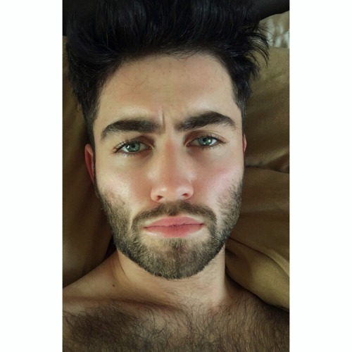 bloominglights:Late morning start for me 😈