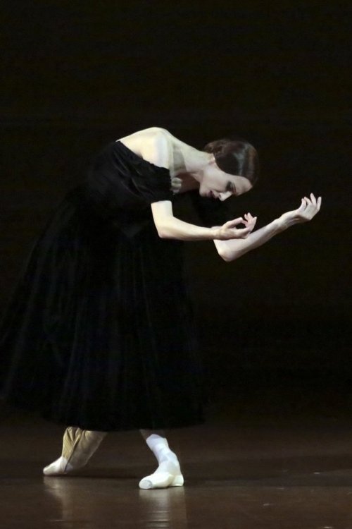 galina-ulanova:Svetlana Zakharova in La Dame aux Camellias (La Scala Ballet, 2017)