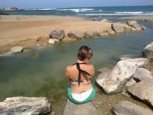 abjane: Babygirl’s should ALWAYS be nappied. Not least because it keeps the sand from getting in pla