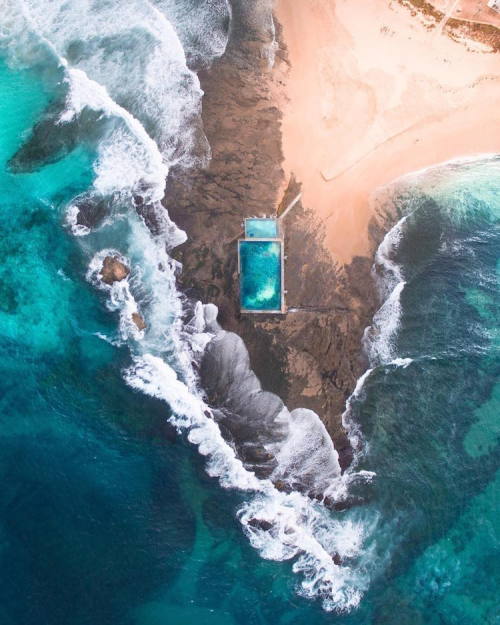 wordsnquotes:  Exquisite Aerial Images of Coastlines by Gabriel Scanu Keep reading 