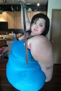 ssbbwbrianna:  Summer 2013. Sword fighting ssbbw lolol. (Don’t pay attention to my weird face!) Haha I was trying to be serious while laughing haha.