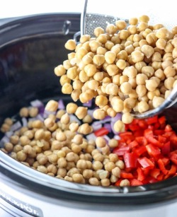 foodffs:  Kung Pao Chickpeas (in a Slow Cooker!)Follow