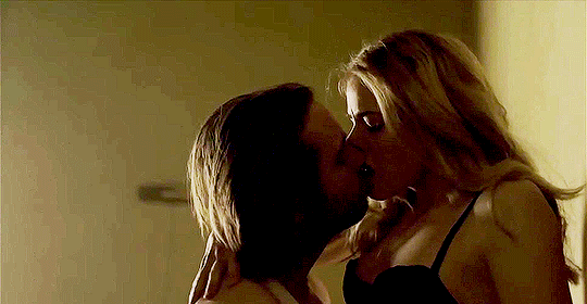 Bo And Lauren Hot Lesbian Scene