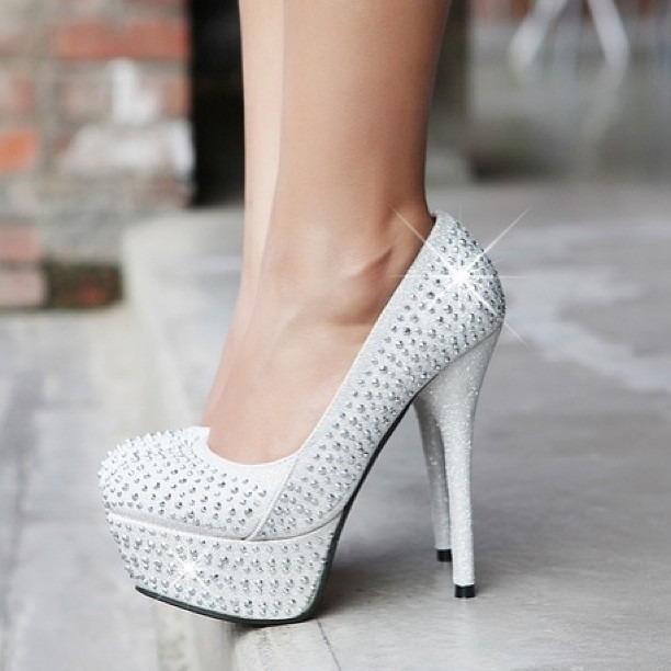 odeiorotulos:  OMG 😍 #fashionsaid #photographer #fashion #girl #art #cute #shoes