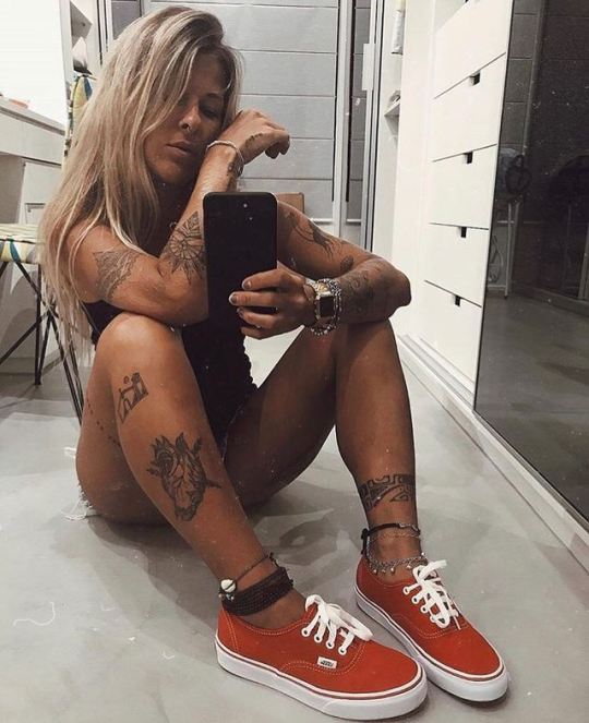 girls in vans