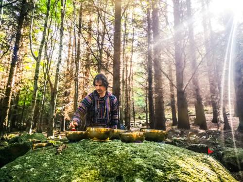 At the end of Summer of 2020 - that first pandemic summer of outdoor events only - and after a first series of Sound baths in the Woods - I got together with the amazing Biba Logan photography for a photo shoot session at a prehistoric tomb in the...