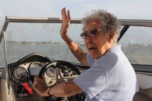 mymodernmet:  90-Year-Old Woman Decides to Go on Cross-Country Road Trip After Cancer Diagnosis