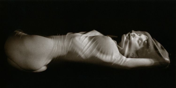 satans-chokehold:Silk, 1968 by Ruth Bernard