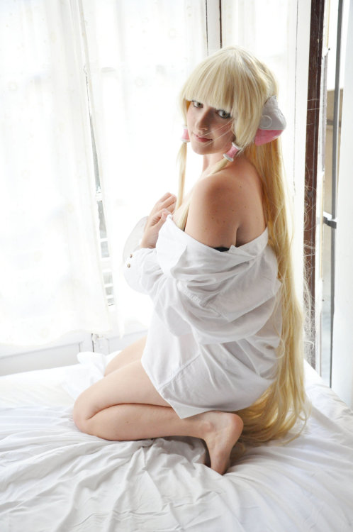 cosplaygirl:Chii Chobits by Alinechan on deviantART