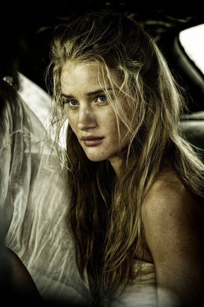 primary-elements:  Mad Max: Fury Road.Rosie Huntington-Whiteley, Riley Keough, Zoë