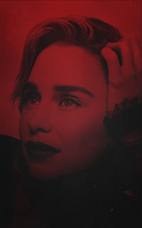 Emilia Clarke Tumblr_podv5dWEtF1saikalo1_250