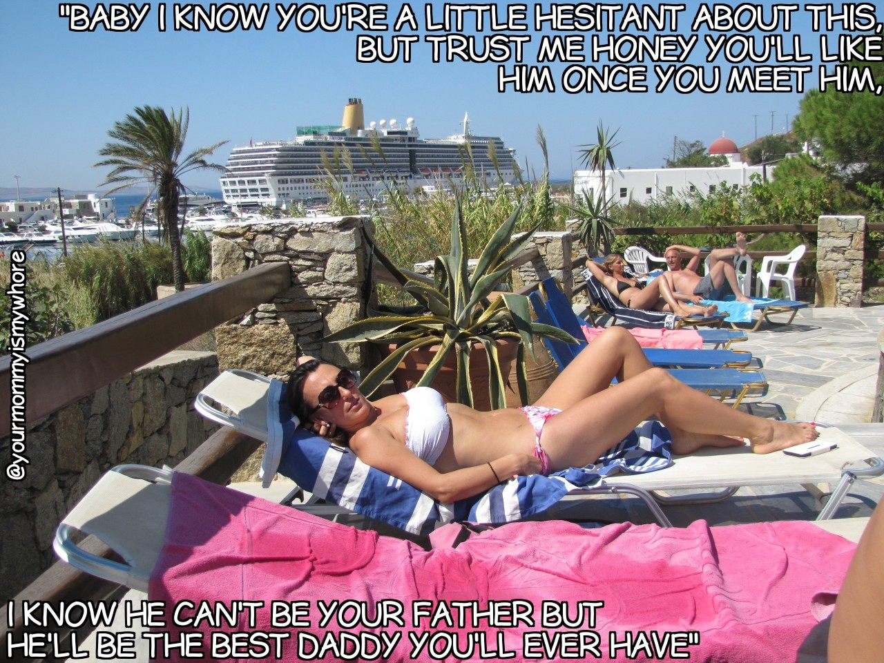yourmommyismywhore2:  I wasn’t too eager but my girlfriend @silkyruffle really