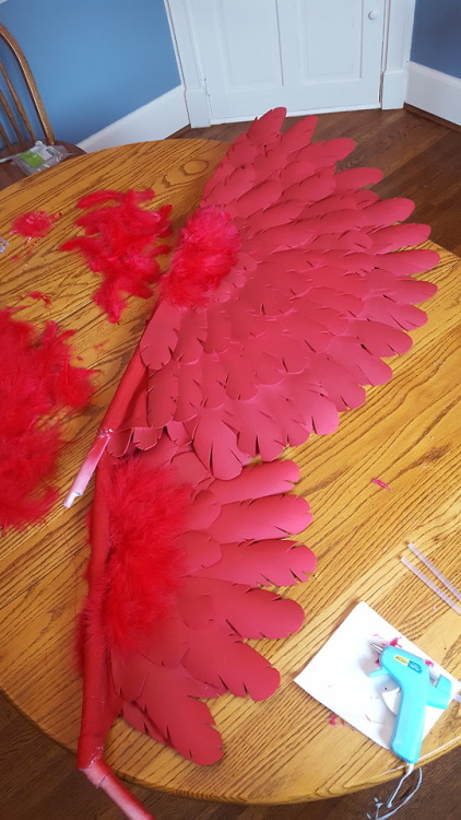 progression of building the articulated wings for my friend’s cosplay! (@zeriatalia on instagr