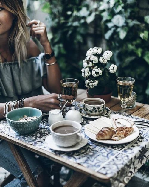 Tea, Coffee, and Books