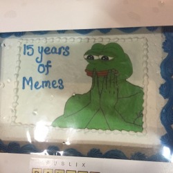 equestrianrepublican:  pixiemaria:  this was my friend’s birthday cake  