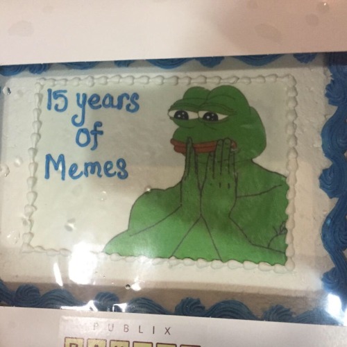 equestrianrepublican: pixiemaria: this was my friend’s birthday cake