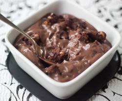 veganinspo:  Chocolate Brownie Chunk Mousse  I want it