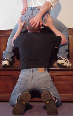 messyjeans:  jeansluvver:  Some of us can get high, horny and rock hard sniffing a jeans arse or crotch  U BET!!! 