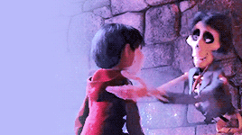 prettyscar:  Know that I’m with you the only way that I can be, until you’re