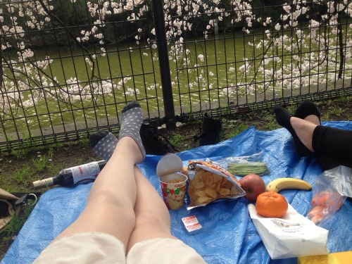 Had a small picnic with a girlfriend!