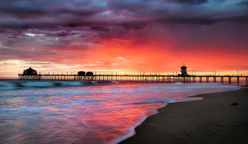 sonsofkerouac: Epic sunsets in iconic locations…Photo: Craig Larsen