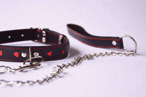 littlepinkkittenshop: Hard Love Collar, Leash and Cuffs ♡ from littlepinkkitten