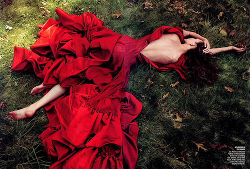 cheekyblushin: Vogue Fashion Photography