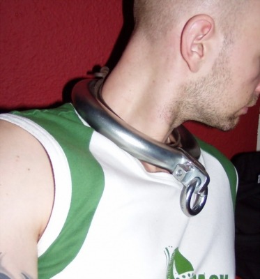 depravpig:  HEAVY METAL COLLARS 