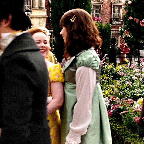 Penelope Featherington In Every Episode Of BRIDGERTON2.05 | An Unthinkable Fate