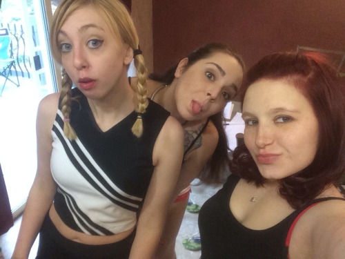 leguidetteprincess:  So it’s been a bit of a slow start but things will be picking up here very soon! We’re taking a bit of a break to recoup.. Last night was late as shit.. Then we will be back at it! Shoot us some fun questions! Or maybe fun truth
