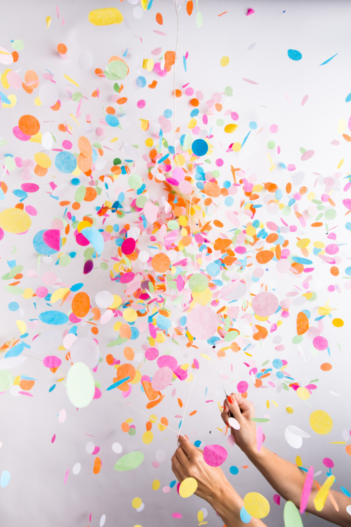 chrisozer: POP! Knot &amp; Bow Confetti Balloons Happy Friday! &lt;3 &lt;3 &lt;3 &lt;3