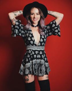 I was pretty stoked on my outfit for the show in Mexico City. Thank you @tigermist for my new favorite romper. 📸 by @grizzleemartin by alyshanett
