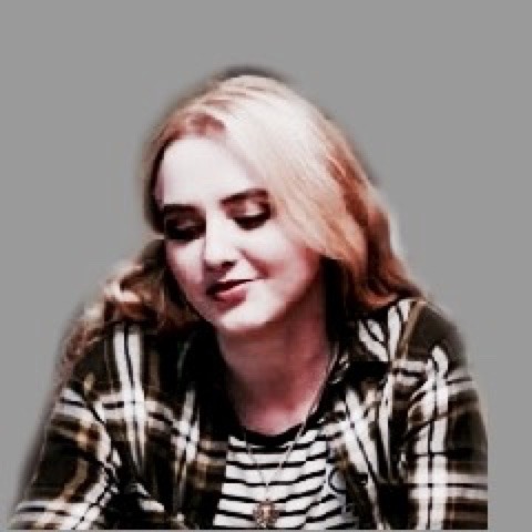 claire novak + kathryn newton iconsplease like or reblog if using/saving