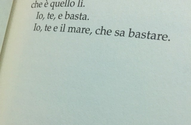 Vorrei tanto non pensare.❗️ on Tumblr: «Io, te e il mare, che sa bastare.»