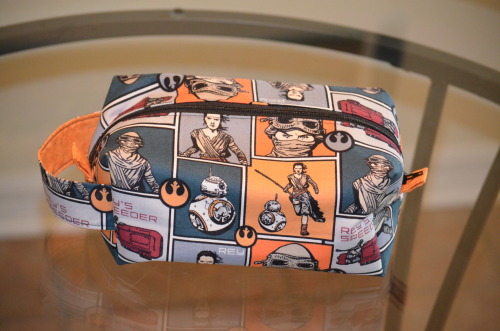 womenofstarwars:The Light Side Giveaway!The Dark Side Giveaway is hereThis giveaway includes a Rey b