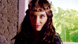 lady-arryn:female awesome meme: [5/10] antagonists/villainsLook around! I live in a castle! And you 