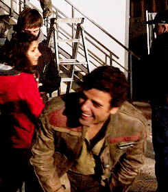 ageofultron:  Oscar Isaac behind the scenes of Star Wars: The Force Awakens 