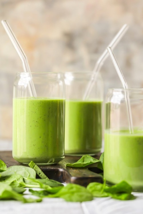 Ginger, C & and Greens SmoothieServings: 1STUFF1 cup orange juicesqueeze of lemon juice2-inch pi